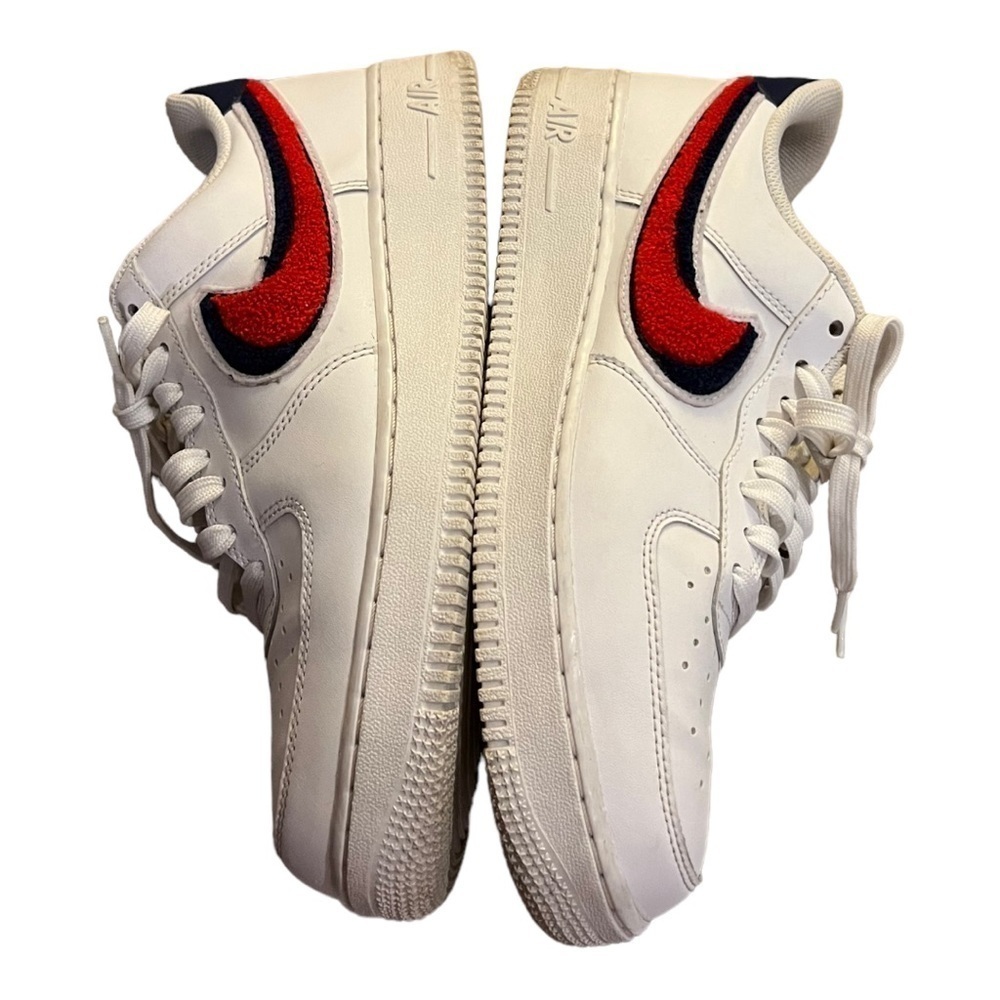 Nike Air Force 1 07 LV8 Chenille Swoosh Size 8